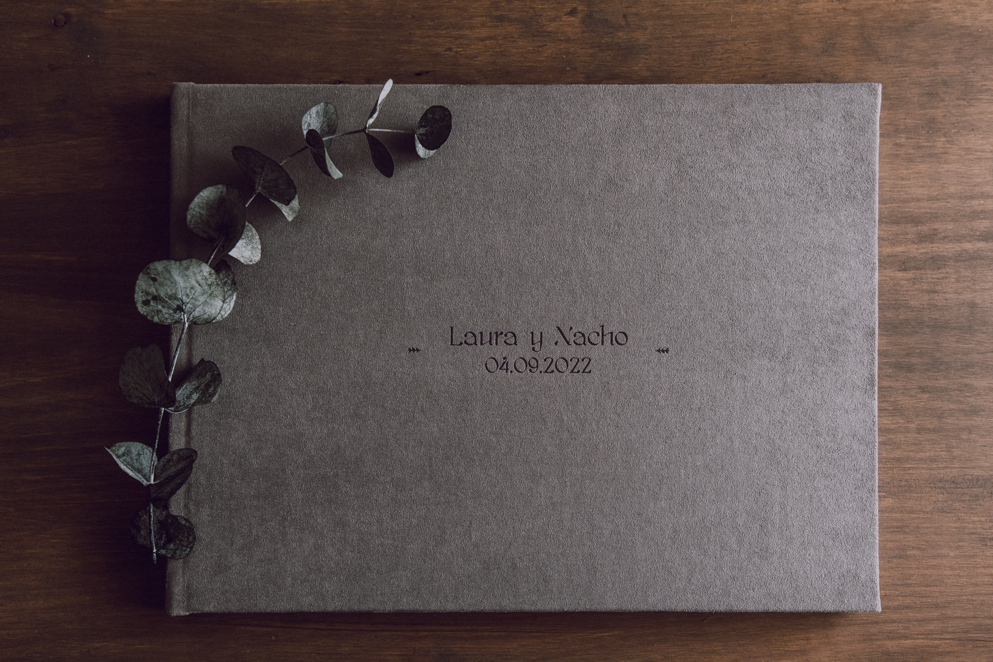 NUESTROS ÁLBUMES DE BODA, VUESTRO LEGADO 25
